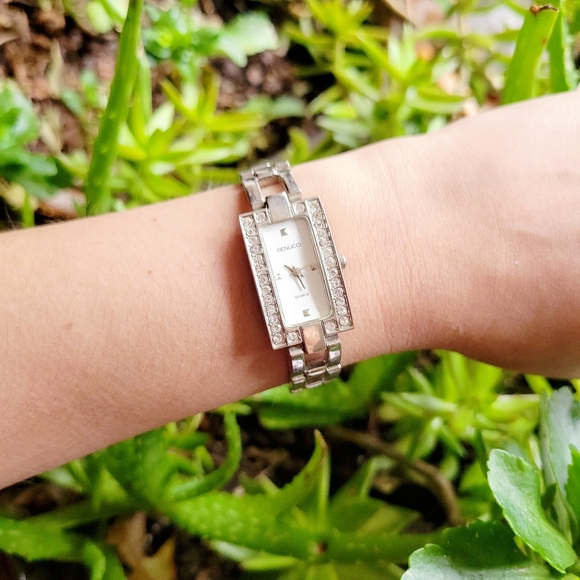 Classic Benucci Quartz Silver Rhinestone Watch - Picture 6 of 9
